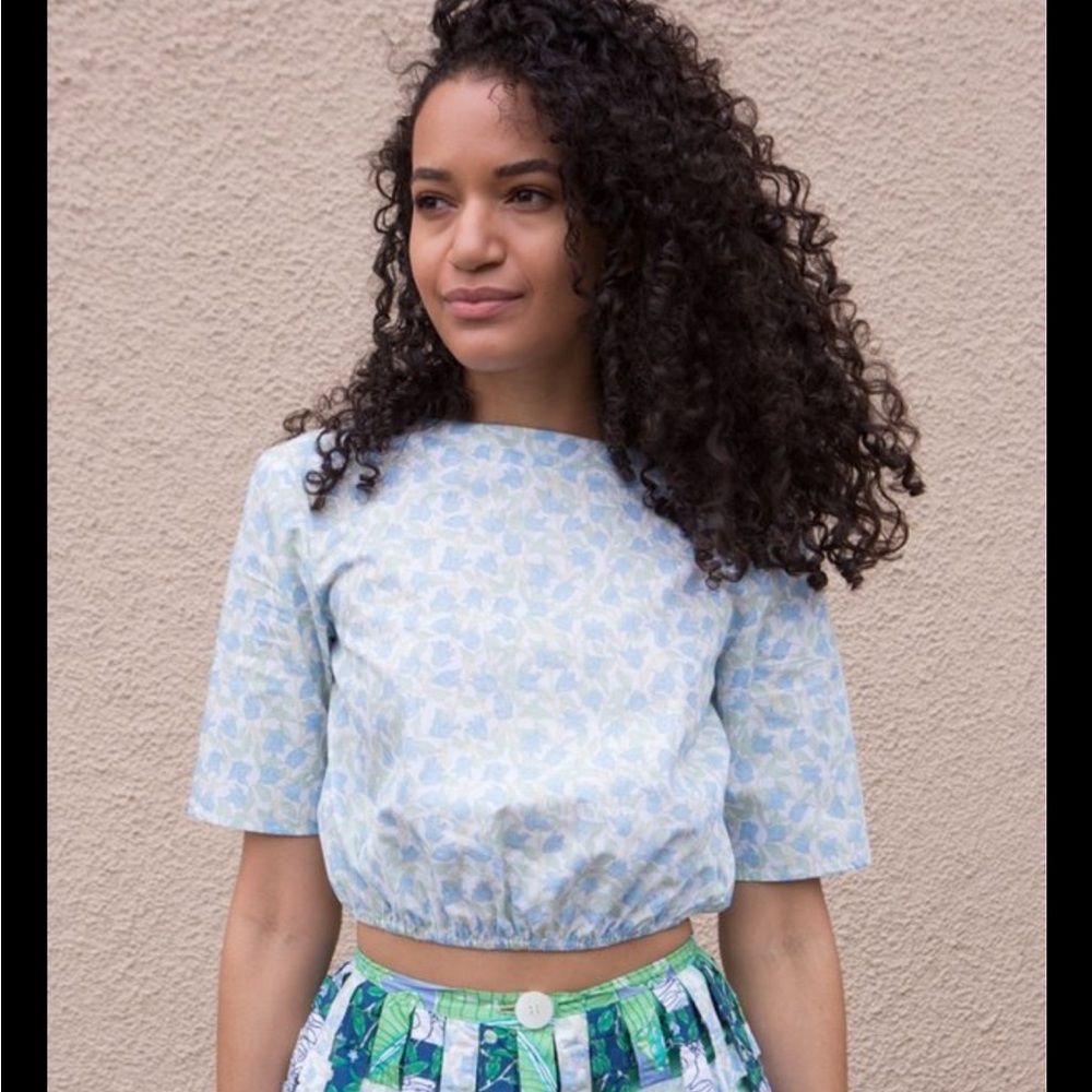 Coco Shop Cinched Crop Top Medium Blue Floral